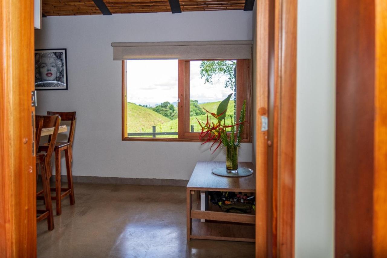 Agradable Cabana Cafetera Con Jacuzzi A 12 Min Del Centro De Pereira Exteriér fotografie