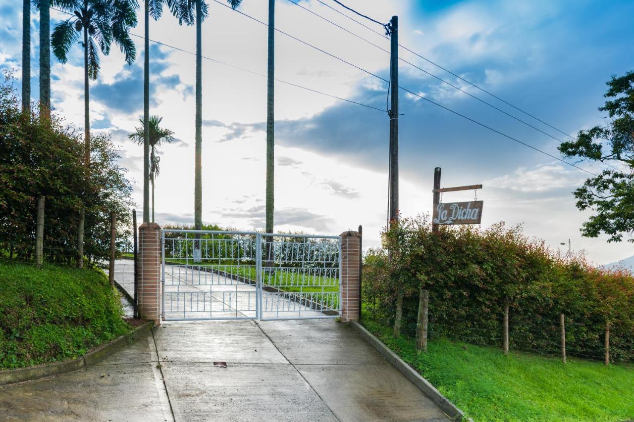Agradable Cabana Cafetera Con Jacuzzi A 12 Min Del Centro De Pereira Exteriér fotografie